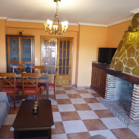 Casa Limas Guest House ลาอิรูลา ภายนอก รูปภาพ