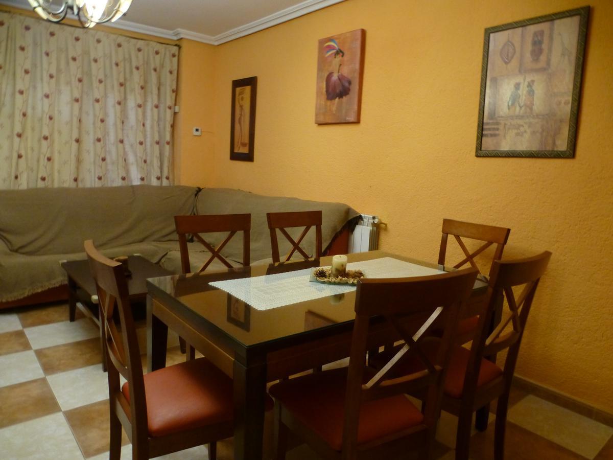 Casa Limas Guest House ลาอิรูลา ภายนอก รูปภาพ